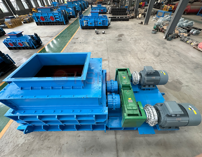 廢舊瀝青路面能用強(qiáng)力分級破碎機(jī)進(jìn)行破碎處理嗎 廢舊瀝青路面能用強(qiáng)力分級破碎機(jī)進(jìn)行破碎處理嗎